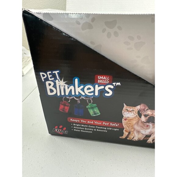 Pet Blinkers LED Safety Light For Large Breed Dogs - Picture 6 of 6